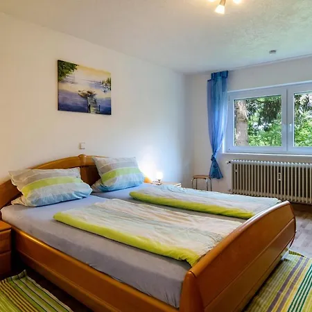 Seeblick Apartment *